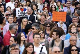 MOVIMENTO CRITICA APELO DO PS À PARTICIPAÇÃO NA MARCHA EM DEFESA DA ESCOLA PÚBLICA