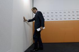 PASSOS COELHO ADMITE PEDIR APRECIAÇÃO PARLAMENTAR DO ESTATUTO DE GESTOR PÚBLICO