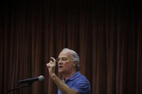 CGTP-IN CONFIANTE QUE MARCELO PROMULGARÁ DIPLOMA DAS 35 HORAS DE TRABALHO