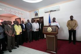 PRESIDENTE INTERINO DO HAITI ANUNCIA NOVAS ELEIÇÕES PRESIDENCIAIS PARA 09 DE OUTUBRO