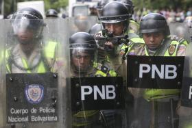 DESTITUÍDOS DOIS CHEFES DA POLÍCIA VENEZUELANA POR “ATOS HOSTIS” CONTRA GRUPO CHAVISTA