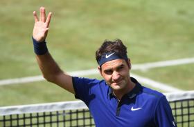 FEDERER TORNA-SE NO SEGUNDO TENISTA COM MAIS TRIUNFOS DA HISTÓRIA