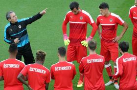 EURO2016:  SELECIONADOR AUSTRÍACO NEGA ‘AUTOCARRO’ E PORTUGAL “NÃO É APENAS RONALDO”