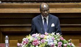 JOAQUIM CHISSANO DEFENDE ENCONTRO ENTRE PRESIDENTE E LÍDER DA OPOSIÇÃO EM MOÇAMBIQUE