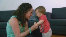 Patricia Gilmore, membro do Motherwit, disse que sofreu depressão pós-parto após o nascimento do filho Thomas, de oito meses