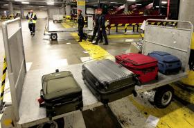 FUNCIONÁRIOS DO SERVIÇO DE BAGAGENS DO AEROPORTO DE LISBOA SUSPEITOS DE FURTO – PSP