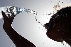 TEMPO QUENTE NO FIM DE SEMANA COM TEMPERATURAS DE 39/40 GRAUS NO INTERIOR