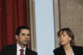 INQUÉRITO/CGD: PS CHAMA VITOR GASPAR E MARIA LUÍS E PEDE DOCUMENTOS À CAIXA, GOVERNO E BDP