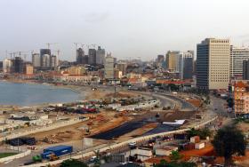 PREÇO DO DÓLAR NAS RUAS DE LUANDA DESCE PARA 560 KWANZAS CONTRA OS 166 OFICIAIS
