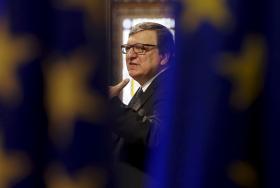 LÍDERES POLÍTICOS FRANCESES CRITICAM IDA DE DURÃO BARROSO PARA GOLDMAN SACHS