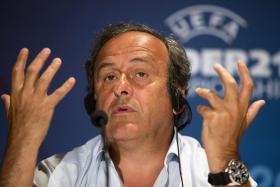 EURO2016: PLATINI RECUSA CONVITES DA UEFA E FEDERAÇÃO FRANCESA PARA IR À FINAL