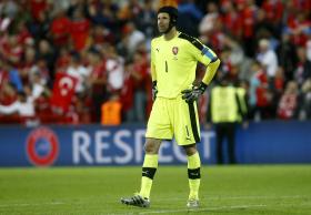 GUARDA-REDES PETR CECH DIZ ADEUS À SELEÇÃO CHECA DE FUTEBOL