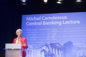 BREXIT: LAGARDE DIZ QUE UE DEVE “SAIR POR CIMA” E TRATAR DO QUE BRITÂNICOS TRAVAVAM