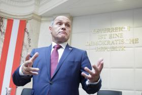 ÁUSTRIA AUMENTA AS MEDIDAS DE SEGURANÇA FACE A ATENTADOS NA EUROPA