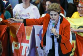 BRASIL: DILMA NEGA TER AUTORIZADO PAGAMENTOS NÃO DECLARADOS A PUBLICITÁRIOS
