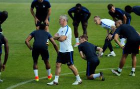 EURO2016: DESCHAMPS MANTÉM CONFIANÇA NO ‘ONZE’ QUE SUPEROU ‘QUARTOS’ E ‘MEIAS’