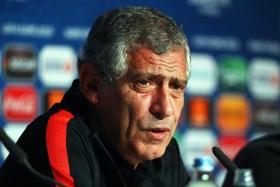 EURO2016: FERNANDO SANTOS ADMITE FAVORITISMO DA FRANÇA MAS DIZ QUE O ESTATUTO NÃO GANHA JOGOS