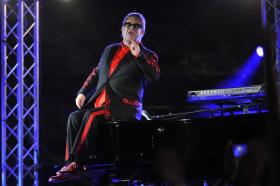 FESTIVAL MARÉS VIVAS EM GAIA ARRANCA HOJE COM O BRITÂNICO ELTON JOHN EM DESTAQUE