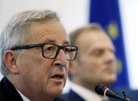 JUNCKER DIZ QUE COMISSÃO APLICA PACTO EUROPEU TANTO A PORTUGAL COMO A FRANÇA