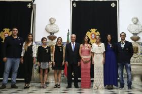 “O PAÍS ESTÁ VERDADEIRAMENTE NUMA ONDA FELIZ ” — PRESIDENTE DA REPÚBLICA