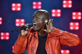 COOLJAZZ: SEAL ATUA HOJE NO ÚNICO CONCERTO NO PARQUE DOS POETAS, EM OEIRAS