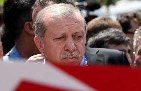 PRESIDENTE ERDOGAN DIZ QUE A TURQUIA VAI CONSIDERAR REPOR PENA DE MORTE