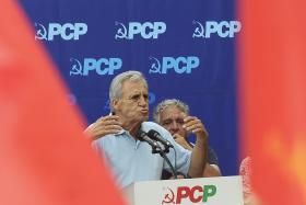 JERÓNIMO NÃO QUER “FAZER A CAMA” AO GOVERNO, MAS NÃO SE COMPROMETE COM ORÇAMENTO