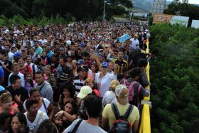 63 MIL VENEZUELANOS FORAM HOJE À COLÔMBIA COMPRAR ALIMENTOS E MEDICAMENTOS
