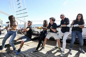 JOVENS PORTUGUESES TORNAM-SE MARINHEIROS NOS MAIORES VELEIROS DO MUNDO