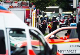 “VÁRIOS MORTOS” EM ATAQUE ARMADO NUM CENTRO COMERCIAL DE MUNIQUE — IMPRENSA