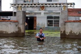 SOBE PARA 126 O NÚMERO DE MORTOS NA CHINA DEVIDO A CHUVAS