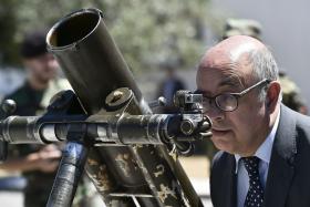 MINISTRO DA DEFESA SATISFEITO COM PRONTIDÃO DAS FORÇAS ARMADAS PORTUGUESAS