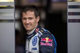 OGIER PERDE TEMPO COM SAÍDA DE ESTRADA NO RALI DA FINLÂNDIA