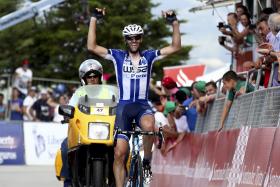 VOLTA A PORTUGAL: VELOSO VENCE NA SENHORA DA GRAÇA E VINHAS SEGUE DE AMARELO