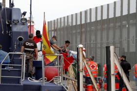LOCALIZADA SEGUNDA EMBARCAÇÃO COM 12 IMIGRANTES AO LARGO DE ALICANTE, SUL DE ESPANHA