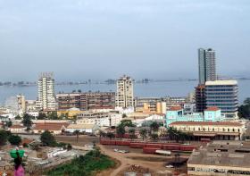 DETIDO GRUPO QUE FURTAVA COMBUSTÍVEL A VIATURAS EM ANDAMENTO EM LUANDA