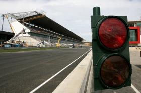 ACIDENTE NO AUTÓDROMO DO ALGARVE PROVOCA UM MORTO