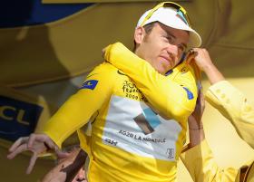 NOCENTINI AGARRA AMARELA NO TROFÉU JOAQUIM AGOSTINHO, SETE ANOS DEPOIS DO TOUR