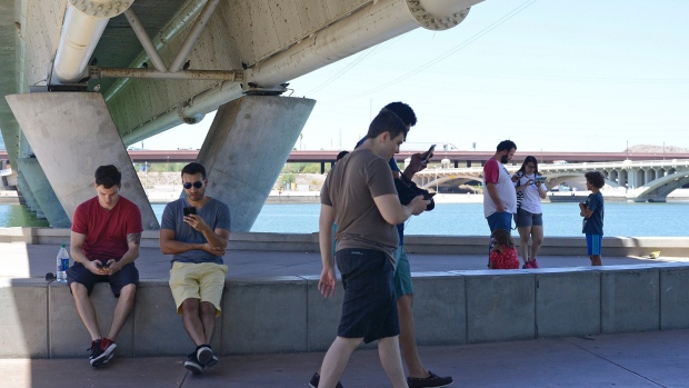 FORÇAS POLICIAIS CANADIANAS ADVERTEM DOS RISCOS ENVOLVIDOS COM O JOGO POKEMON GO