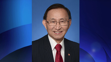 O vereador de Toronto, Raymond Cho. Imagem via toronto.ca