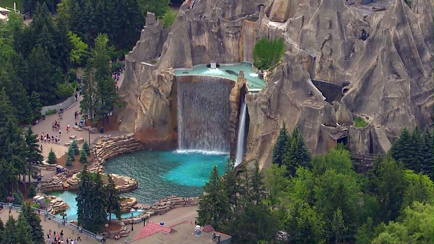 POLÍCIA ALERTA A POPULAÇÃO SOBRE A VENDA DE BILHETES FRAUDULENTOS PARA A CANADA’S WONDERLAND