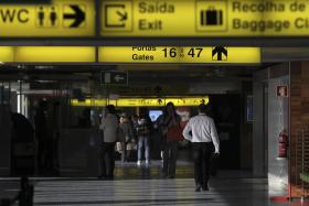 PASSAGEIRO PROVENIENTE DO BRASIL DETIDO NO AEROPORTO DE LISBOA COM COCAÍNA