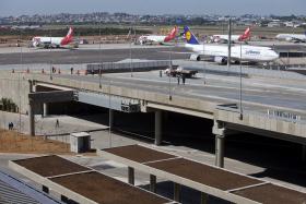 DUAS ANGOLANAS DETIDAS COM CINCO QUILOS DE COCAÍNA EM AEROPORTO DE SÃO PAULO, BRASIL