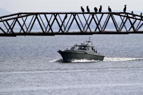 POLÍCIA MARÍTIMA APREENDE MAIS DE 900 QUILOS DE MEXILHÃO RIO TEJO