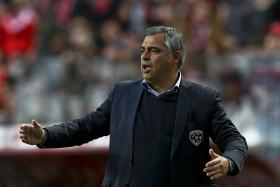 JOSÉ COUCEIRO CHAMA OLÍMPICO BRUNO VARELA E DOIS EX-JUNIORES PARA A LUZ