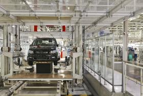 FÁBRICA DA AUTOEUROPA DE PALMELA REDUZ HOJE LABORAÇÃO PARA UM TURNO DIÁRIO