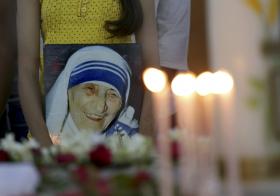 PAPA VAI CANONIZAR MADRE TERESA DE CALCUTÁ NA PRAÇA DE SÃO PEDRO EM SETEMBRO
