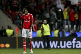 BENFICA CONFIRMA EMPRÉSTIMOS DE TALISCA E OLA JOHN