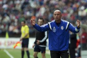 JOSÉ MOTA QUER UM FEIRENSE AMBICIOSO NA ESTREIA COM O ESTORIL-PRAIA