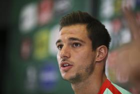 CÉDRIC SOARES PROLONGA CONTRATO COM O SOUTHAMPTON ATÉ 2020